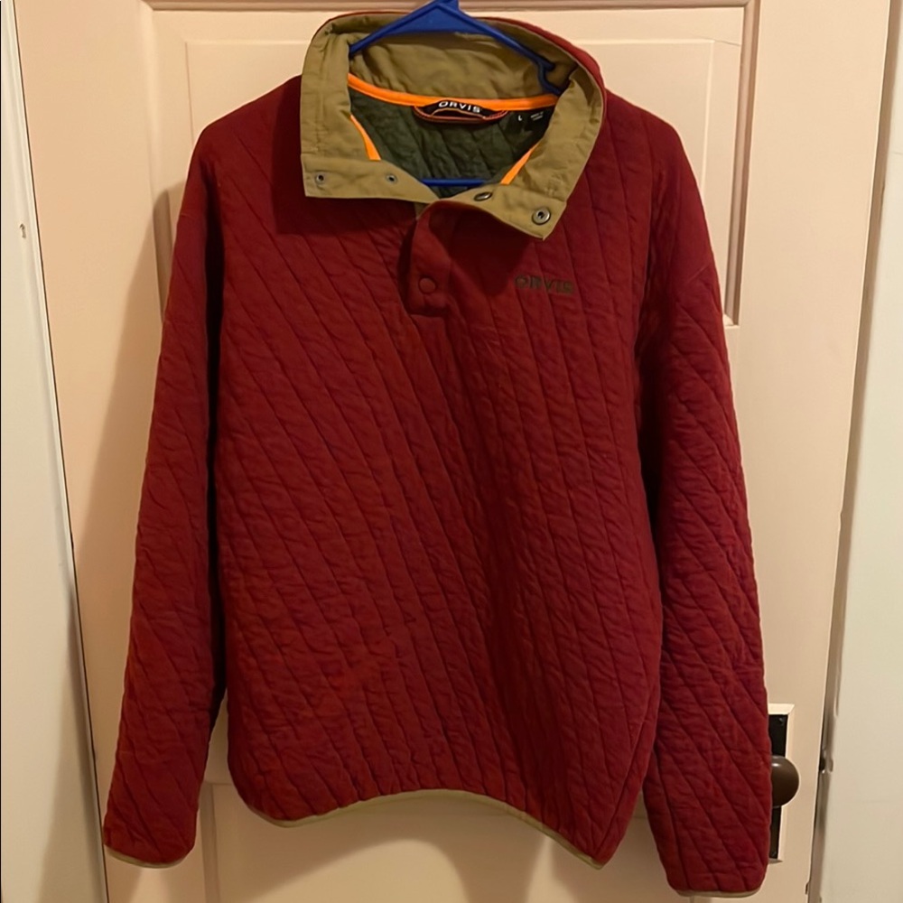 Orvis Quilted Pullover in Red and Tan 1/4 snap